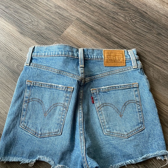 Levi's Light Blue Denim Ribcage Shorts - Picture 2 of 4